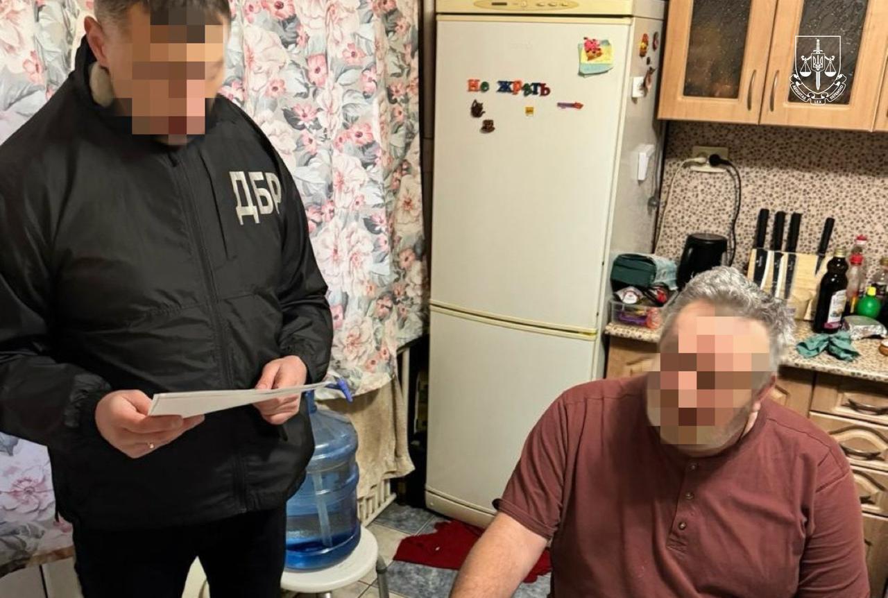 Трех должностных лиц ВСУ задержали