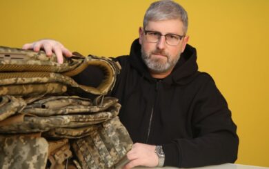 ”Брудна боротьба за десятизначні суми”: Ігор Хмурий анонсує спецпроєкт про зрив забезпечення ЗСУ бронежилетами