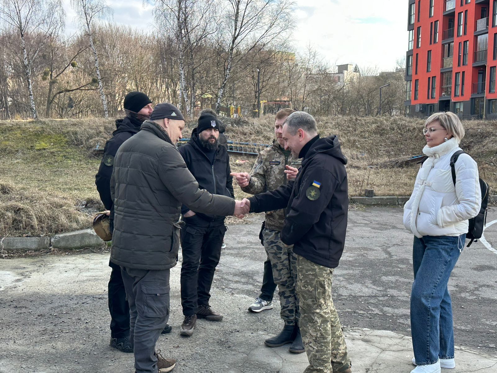 Німецькі волонтери у Львові передали допомогу українцям
