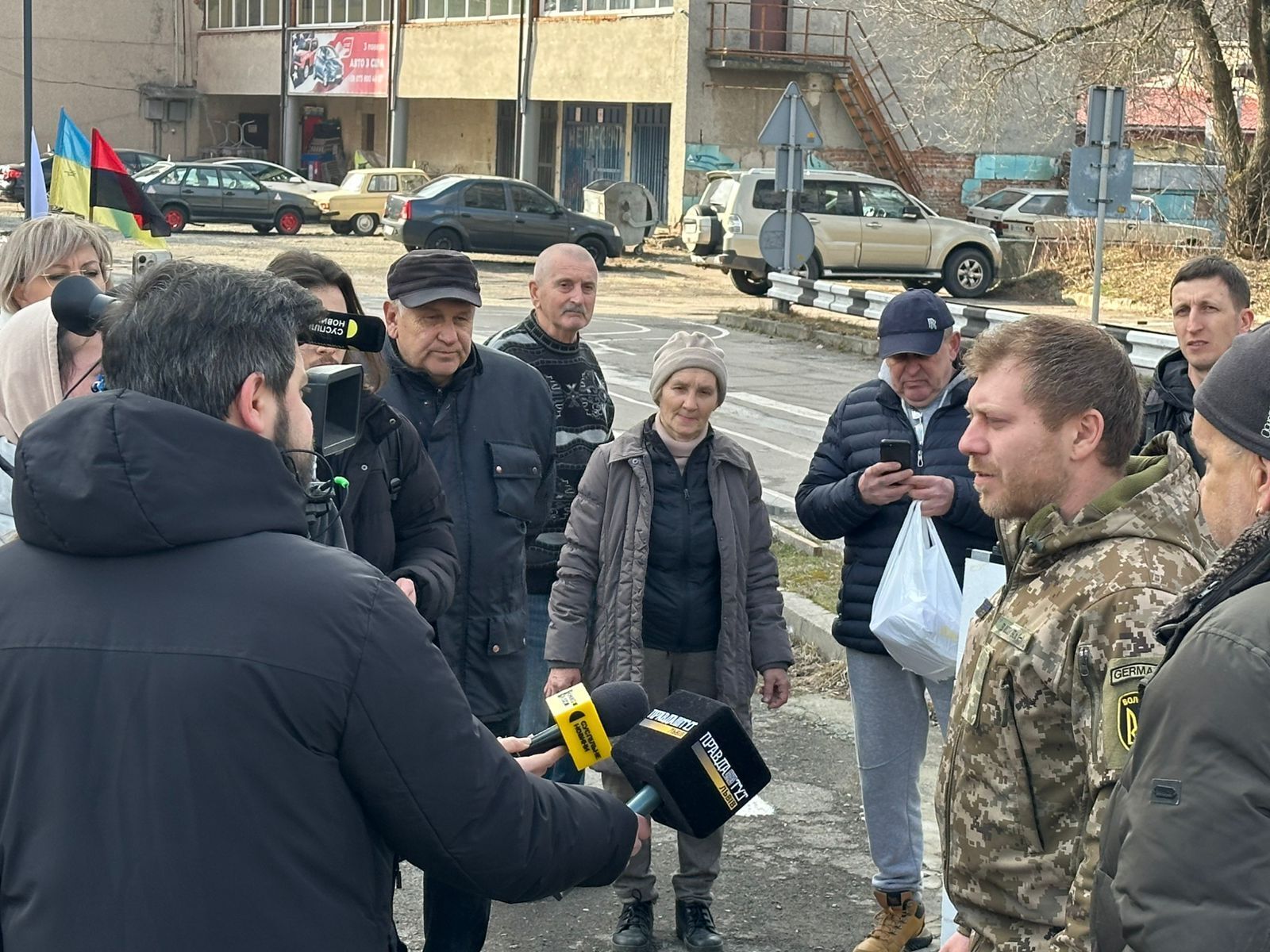 Волонтерами из Германии заинтересовали украинские медиа