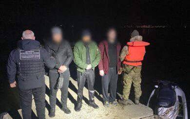 Гідроскутер перекинувся: троє намагались незаконно перетнути кордон до Молдови