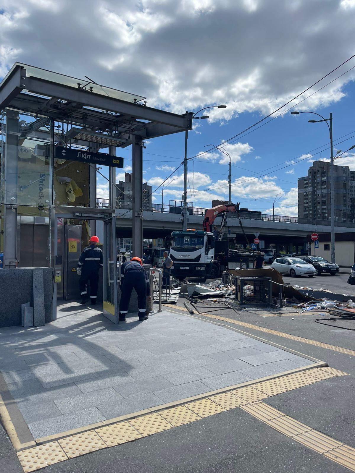 Метро ''Святошин'' после обстрела