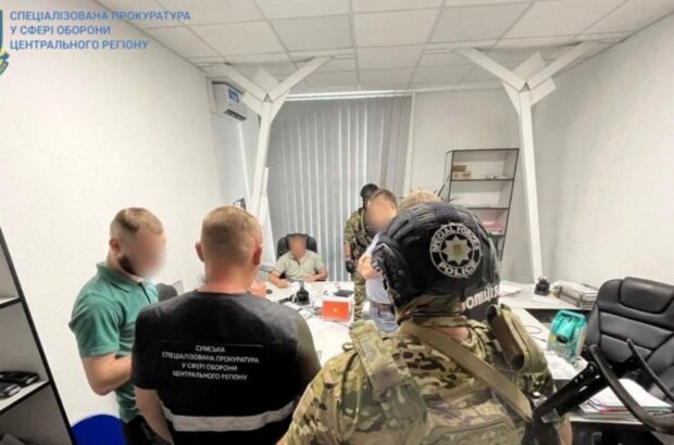 Деньги на укрепление – в карман: предприниматель подозревается в хищении 27 миллионов из оборонного заказа