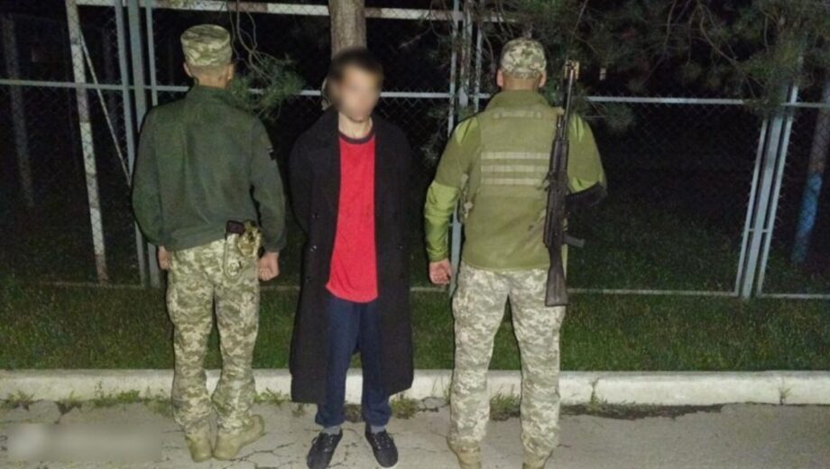 Нелегальний в’їзд до України: громадянин Чехії пішки через залізничні колії