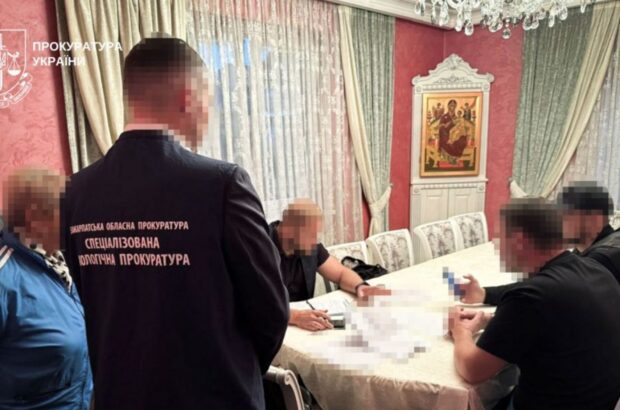 Депутата Закарпатья разоблачили в схеме продажи дуба