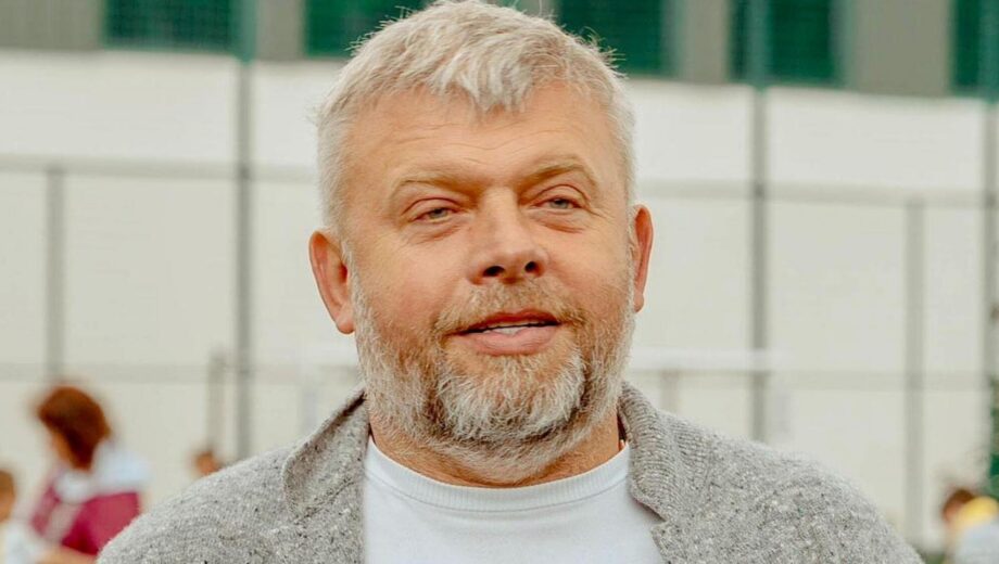 Григорий Козловский передал 2 автобуса для 45-й бригады ВСУ
