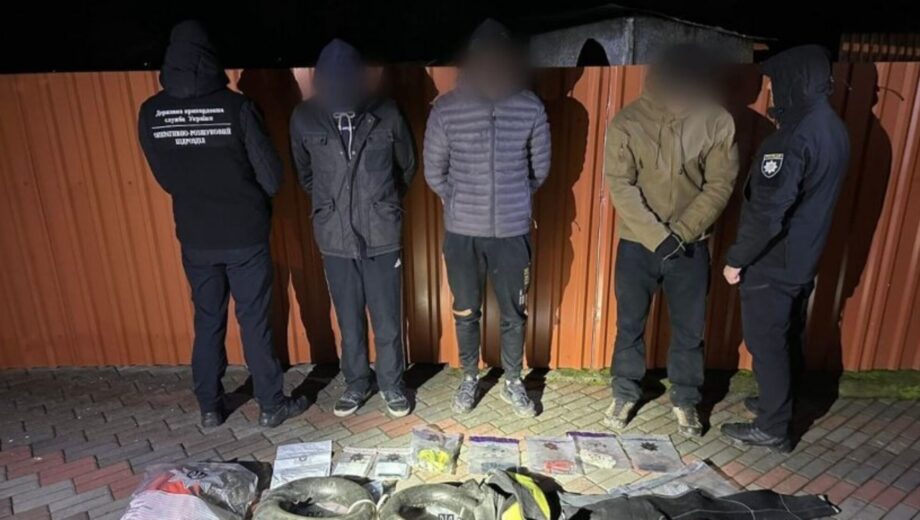 Переправа за $10 тысяч: у границы с Румынией задержали »водолазов» и их инструктора