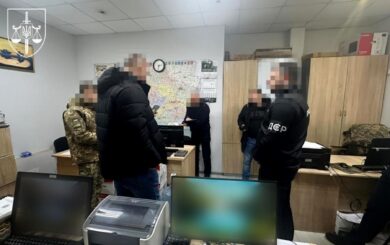 Взятка за запчасти для фронта: задержан чиновник ГНСУ, требовавший 10% от поставщика