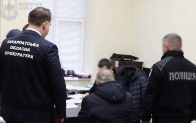 Фейковий туберкульоз за гроші: на Закарпатті лікарі за $11,5 тисяч оформлювали інвалідність і відстрочки від мобілізації