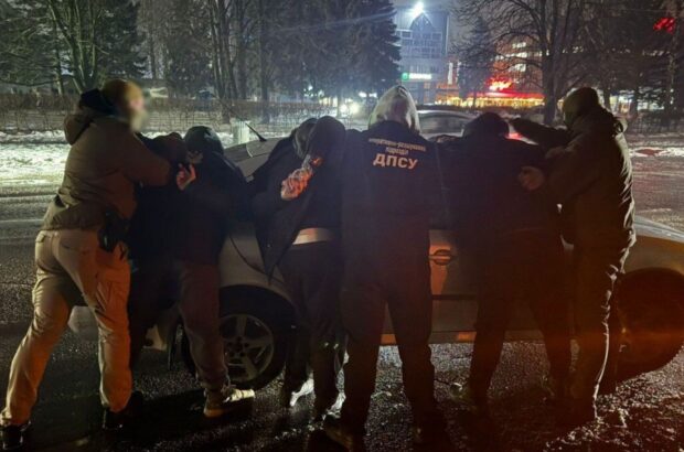 13,5 тысячи евро с человека: пограничники разоблачили организаторов незаконной переправки через границу