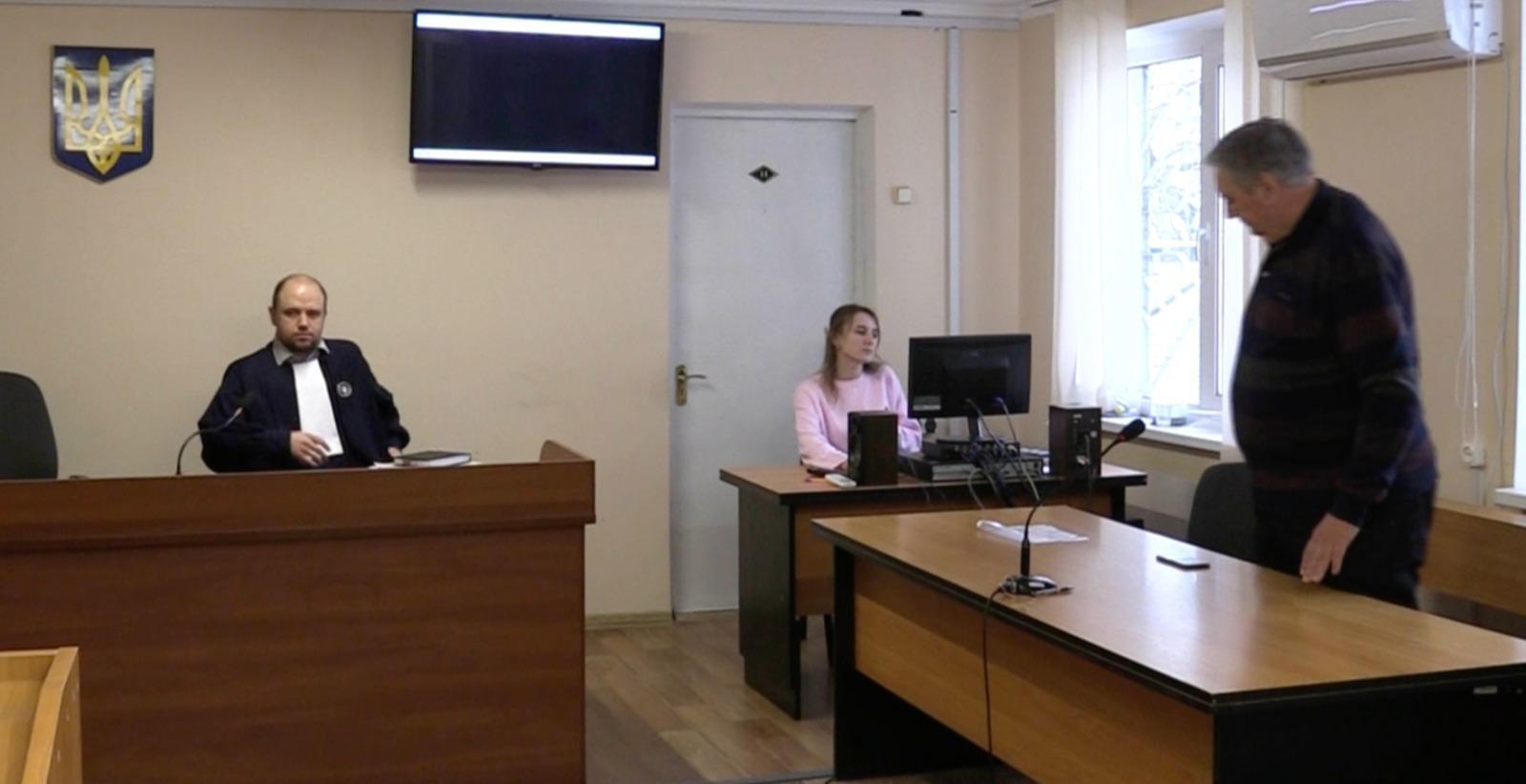 Александр Супрунюк, судья Бескровный и его помощница в суде