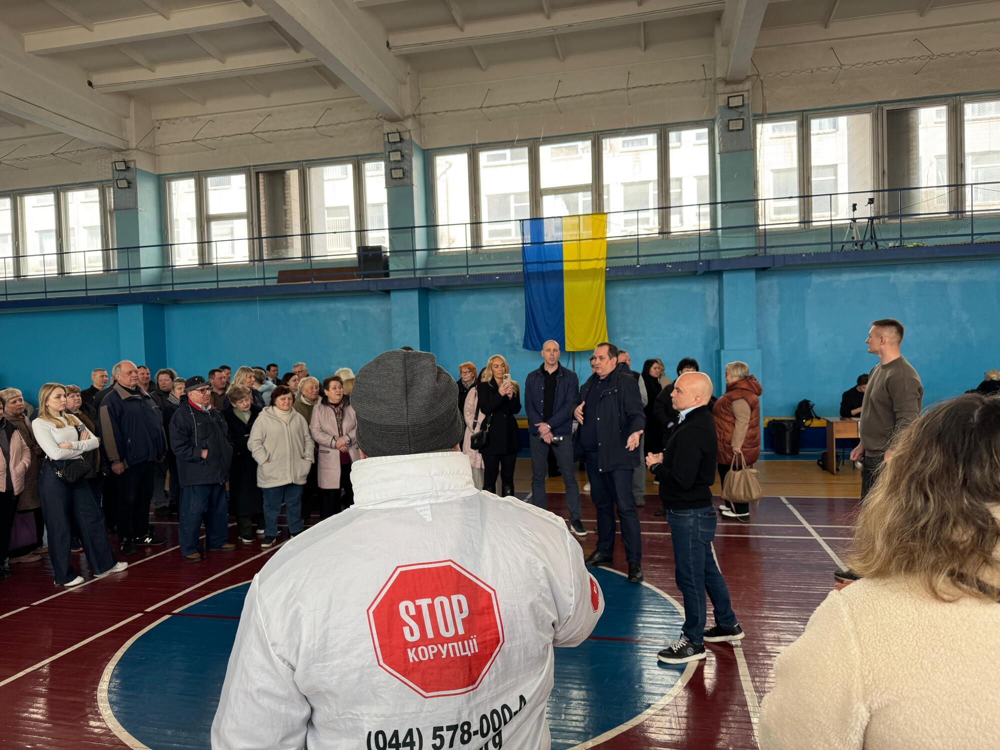 Колектив вимагає проведення виборів відповідно до чинного законодавства