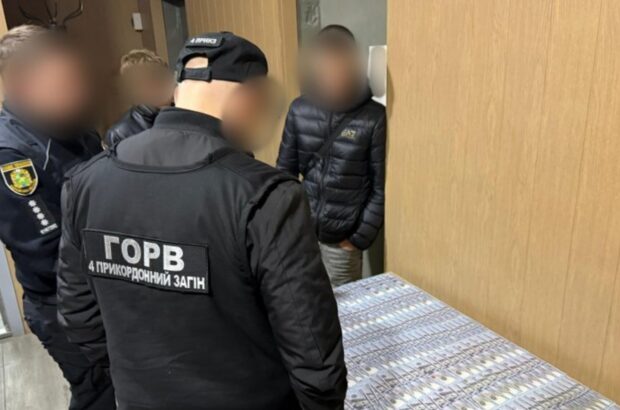 $20 тысяч за »командировку»: в Харькове накрыли схему побега за границу из-за фиктивной госслужбы
