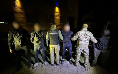 Пограничники разоблачили три схемы незаконного выезда мужчин за границу: сколько стоили »услуги»