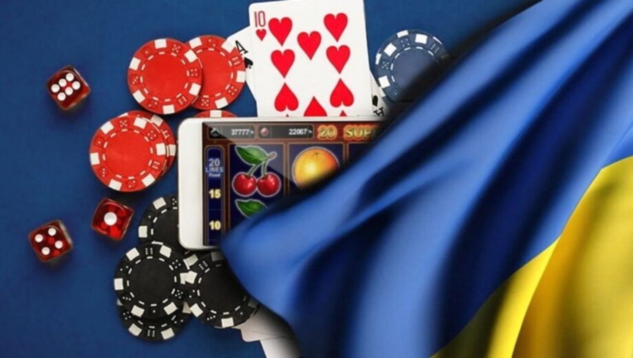 В Украине ограничат доступ военных к азартным играм во время военного положения