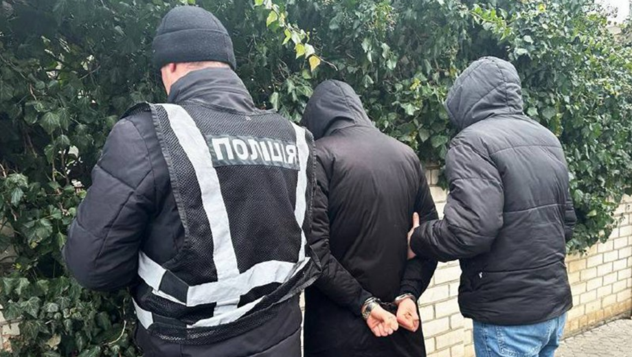 В Николаеве задержан врач, который за 12 тыс. долларов предлагал справку о негодности