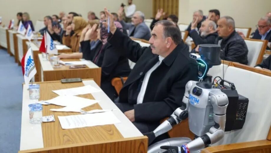 Робот CANIKMAN стал участником муниципального совета в Самсуне