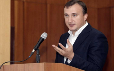 Ексмер Ірпеня Карплюк не зможе виїхати до США через скасовану візу, – Цензор
