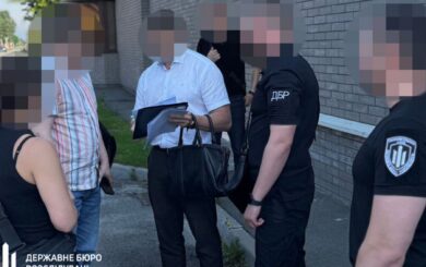 ДБР викриває фіктивну службу депутатів та посадовців: понад 1 млн грн збитків