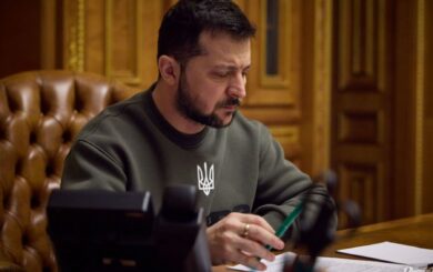 Зеленський ввів нові санкції проти сина Богуслаєва, Мосійчука та низки кримінальних ватажків