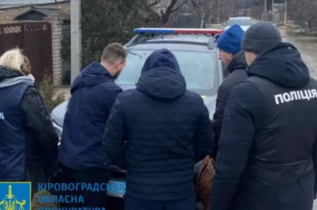 Исполнителя ремонта в Светловодской больнице подозревают в присвоении более 800 тыс. грн