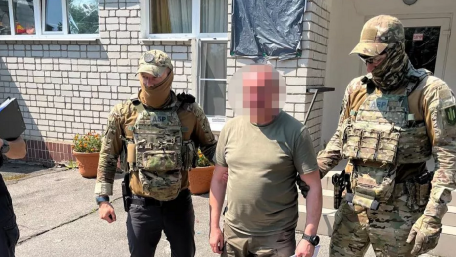 Незаконно нарахував підлеглим понад 1 млн грн: судитимуть колишнього військкома із Запоріжжя
