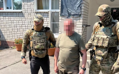 Незаконно насчитал подчиненным более 1 млн грн: будут судить бывшего военкома из Запорожья
