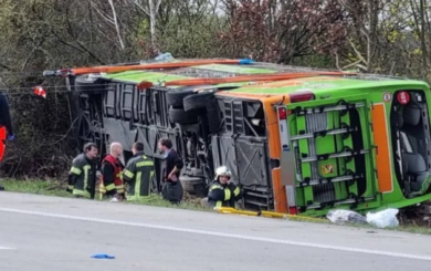 В смертельном ДТП с автобусом Flixbus в Германии пострадали две украинки, — МИД