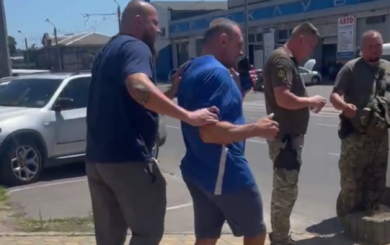 В Одессе фитнес-тренер обматерил ветерана и оскорбил всех военных