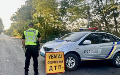 На Одещині п’яний водій на Mercedes збив мотоцикліста: деталі