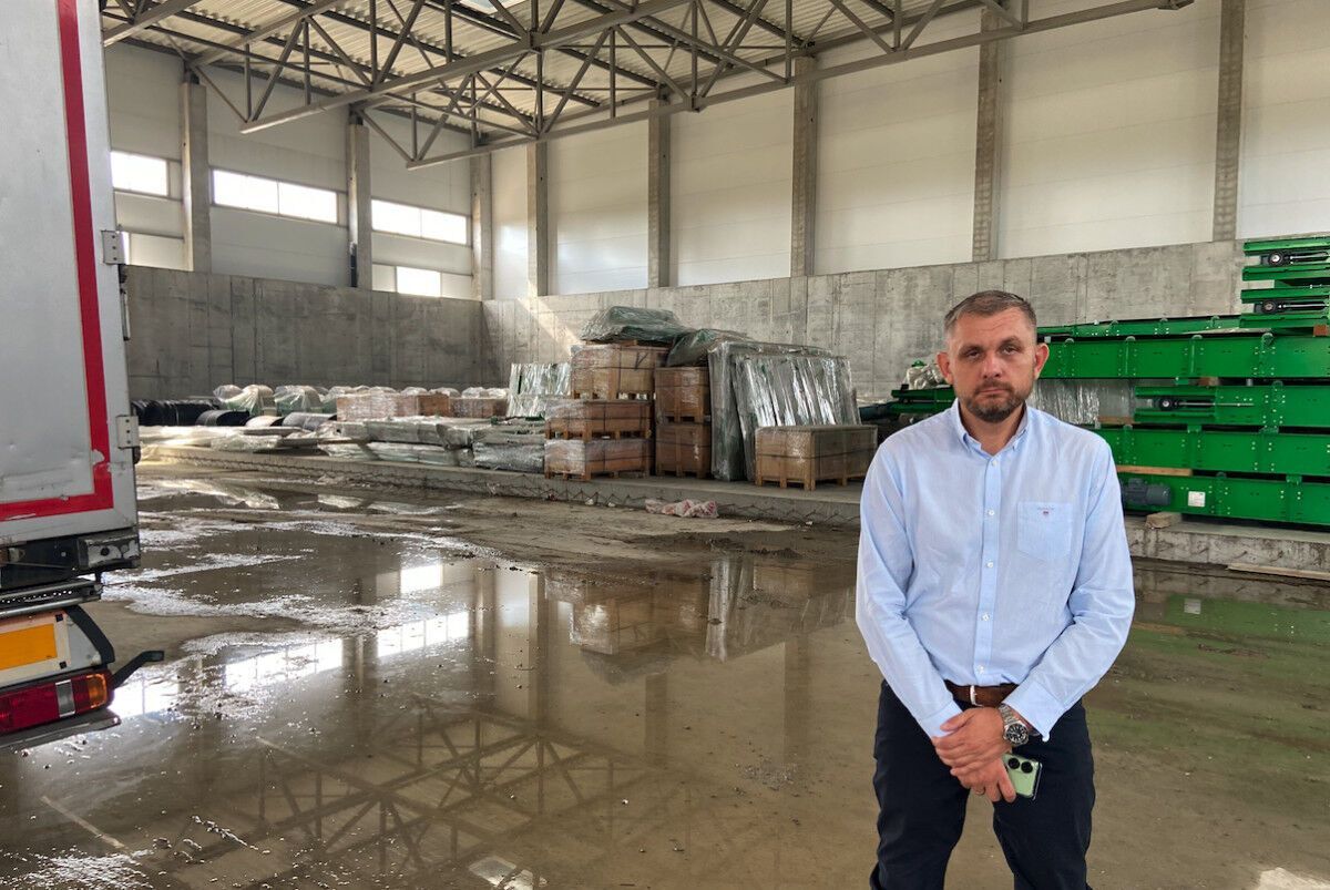 Кшиштоф Хабєр на будмайданчику Львівського сміттєпеперобного заводу приймає поставку обладанання, 24 вересня 2024 р. р.