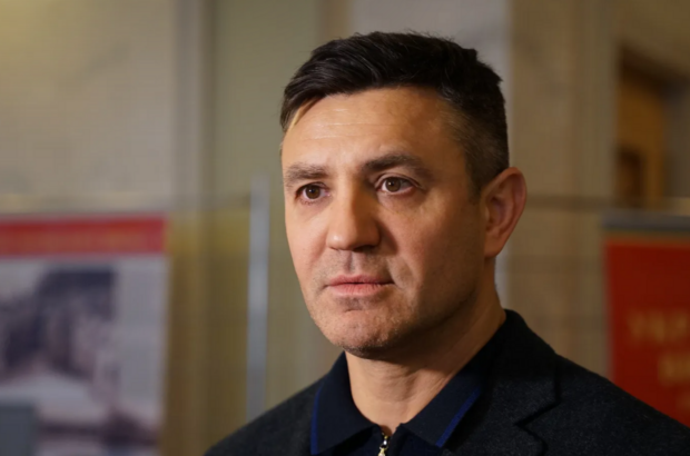 Тищенко заметили на улицах Киева, несмотря на домашний арест