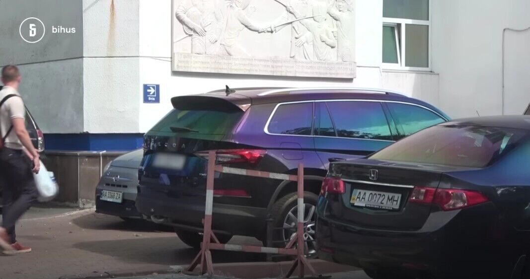 Квартира за миллион и спортклуб вместо работы: в Нацполиции начали расследование в отношении генерала Шайхета