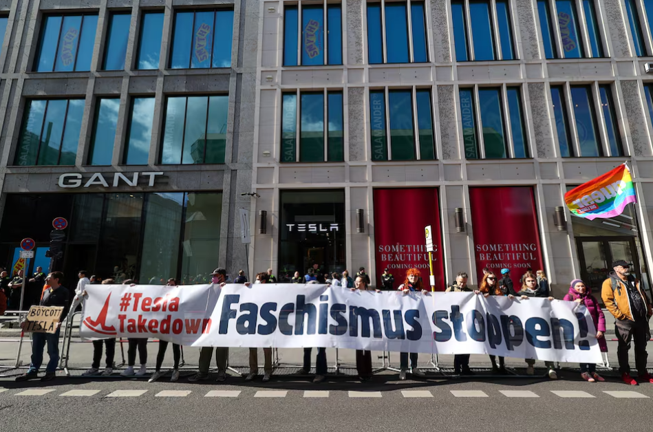 В США заплановано понад тисяча акцій протесту проти політики Трампа