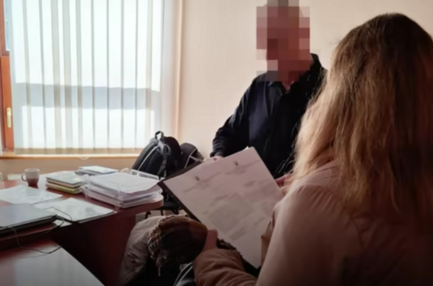 Члена ВККС Луганского подозревают в присвоении полмиллиона из-за фейкового диплома