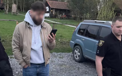 На базе отдыха подо Львовом посетитель стрелял в мужчину и женщину
