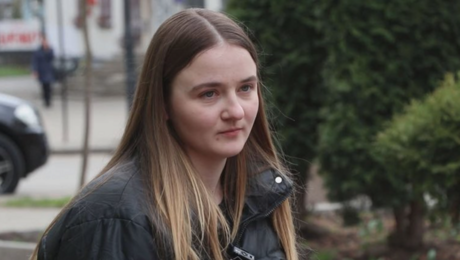 Прихожани УПЦ МП побили журналістку під час богослужіння: поліція відкрила кримінальне провадження