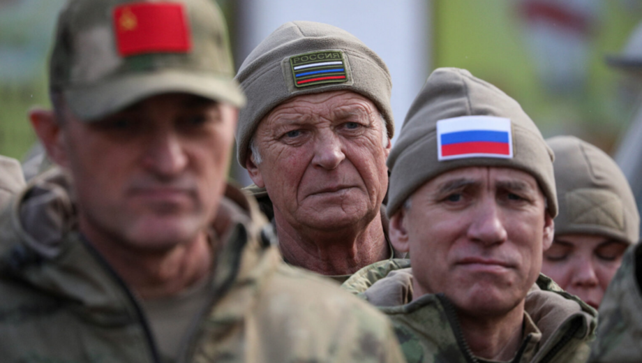 В российской армии проводят курс »молодого пахана», где учат общаться с новобранцами-»зеками»