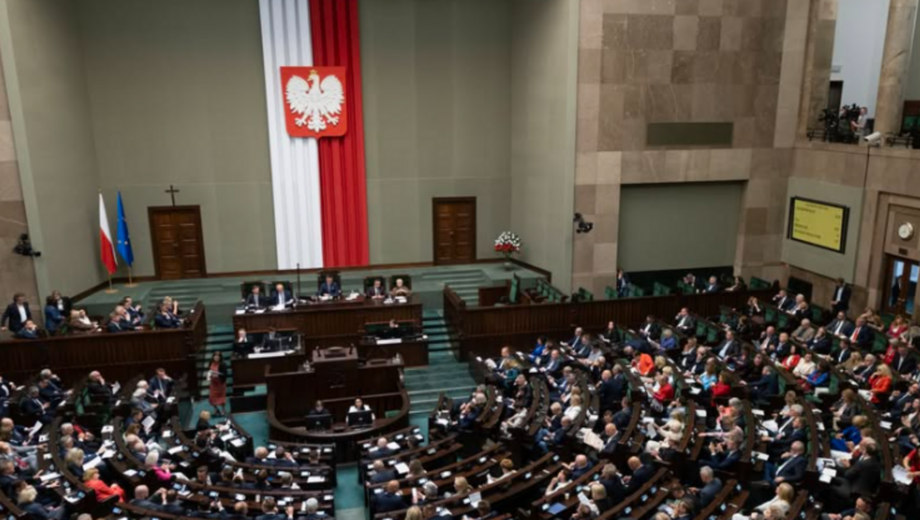 Польский парламент признал 11 июля днем памяти жертв от рук ОУН и УПА: ответ Украины