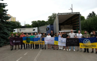 БФ »Батальон Волонтер» с партнерами передал очередную партию антидроновых сеток защитникам на передовой