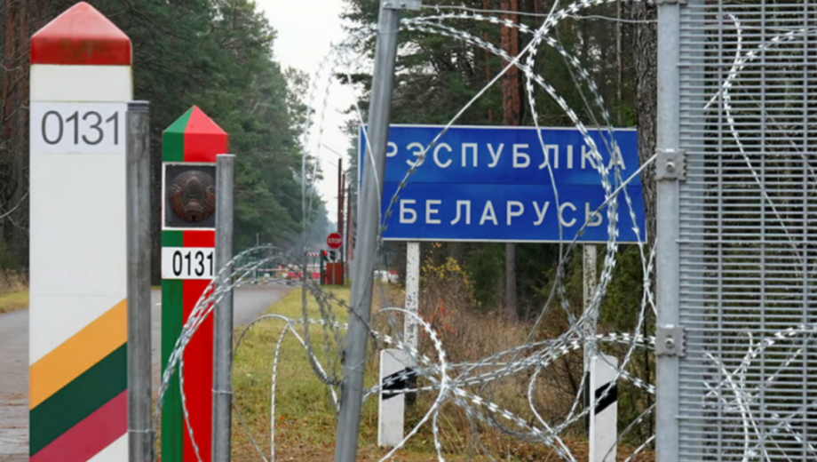 Беларусь переводит войска в состояние повышенной боеготовности