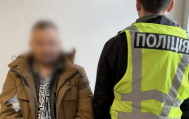 За 17 тысяч »вывозил» за границу: в Киеве разоблачили организатора незаконных переправ
