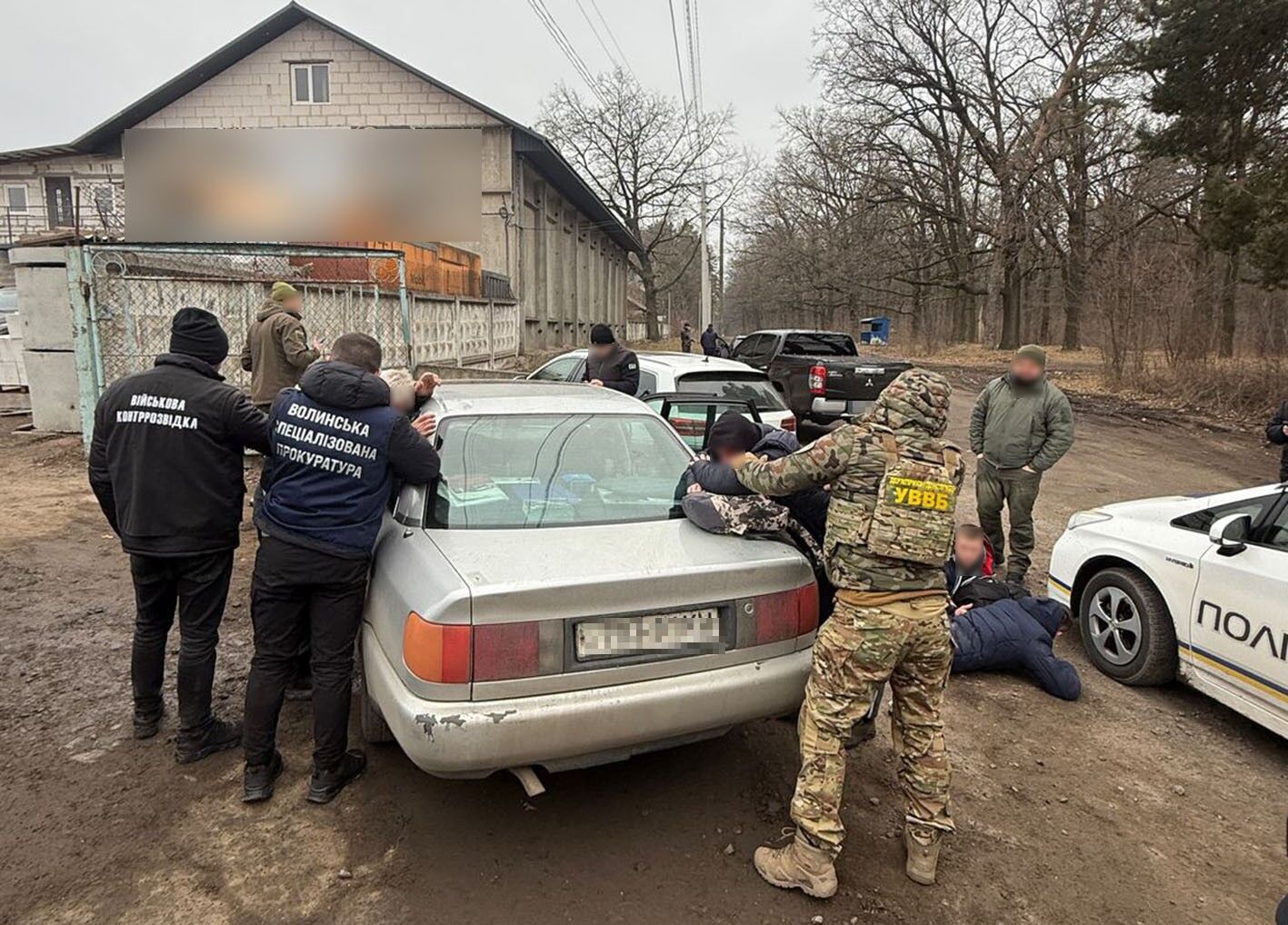 За 12 тысяч долларов переправляли ухилянцев за границу