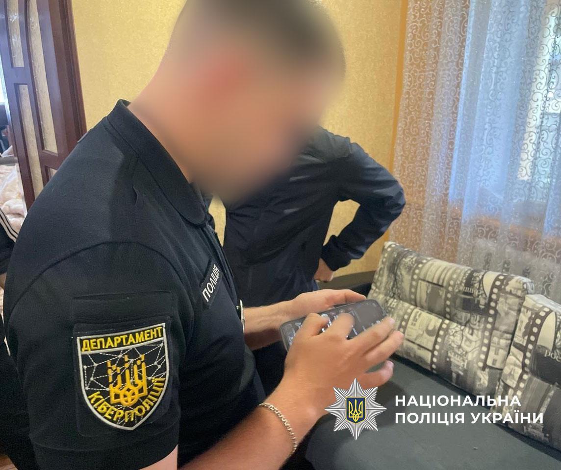 41-летний мужчина заплатил 2500 долларов за место под мешками и поддонами для побега из Украины