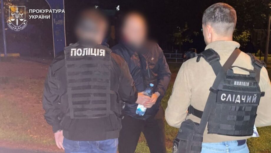 Обещал »бронь» от мобилизации за $1700: в Киеве задержали дельца