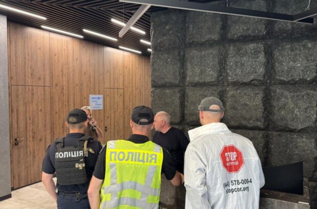 Мошеннический колл-центр в БЦ Trinity посетила полиция: »офисники» забаррикадировались на 4-м этаже