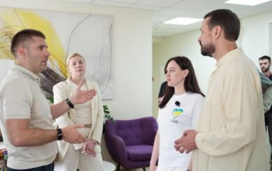 Ветераны UNBROKEN получили 20 электроскутеров от Христианского корпуса, Благотворительного фонда молодежной инициативы »Надежда» и Валерия Дубиля