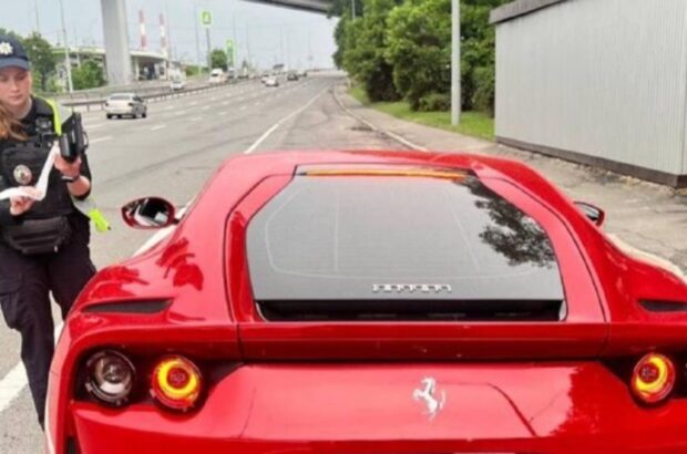 В Киеве водители Ferrari и Audi гоняли по городу со скоростью более 100 км/ч