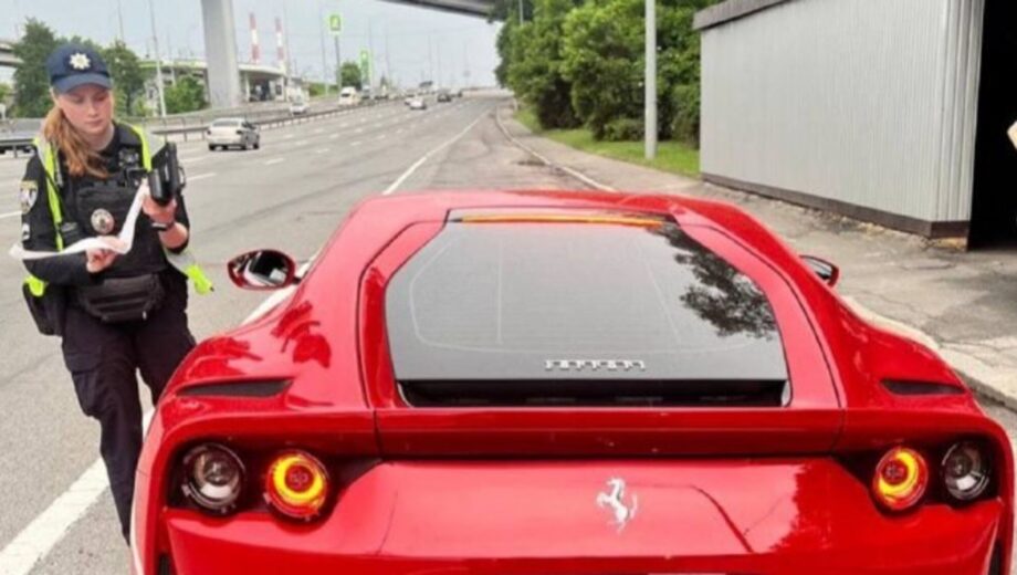 В Киеве водители Ferrari и Audi гоняли по городу со скоростью более 100 км/ч