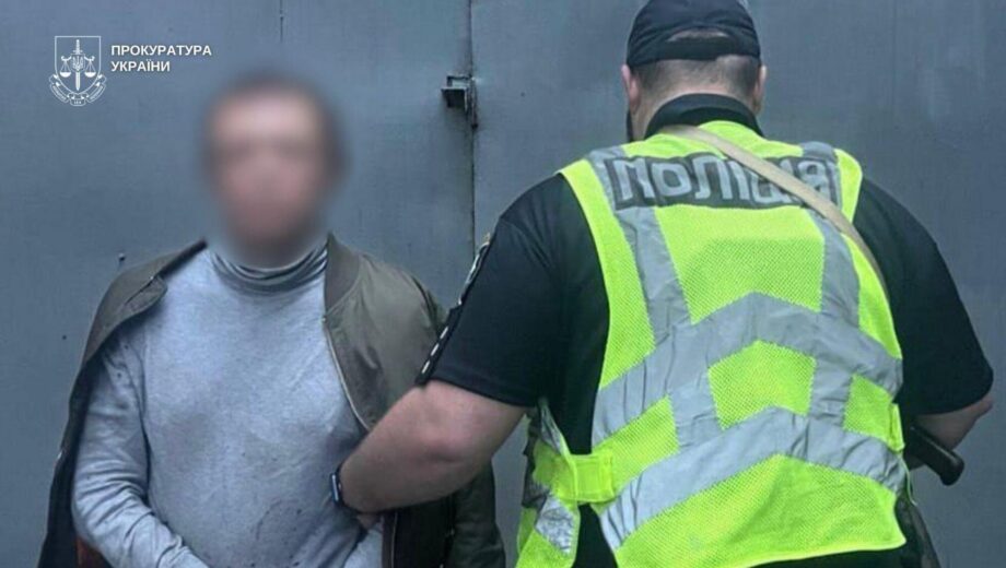 У Києві двоє чоловіків вночі обкрадали кіоски з тютюном: вилучено товар на майже 300 тис. грн